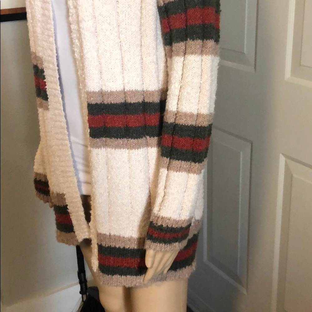 Super soft very cute striped cardigan. Small - Picture 3 of 7